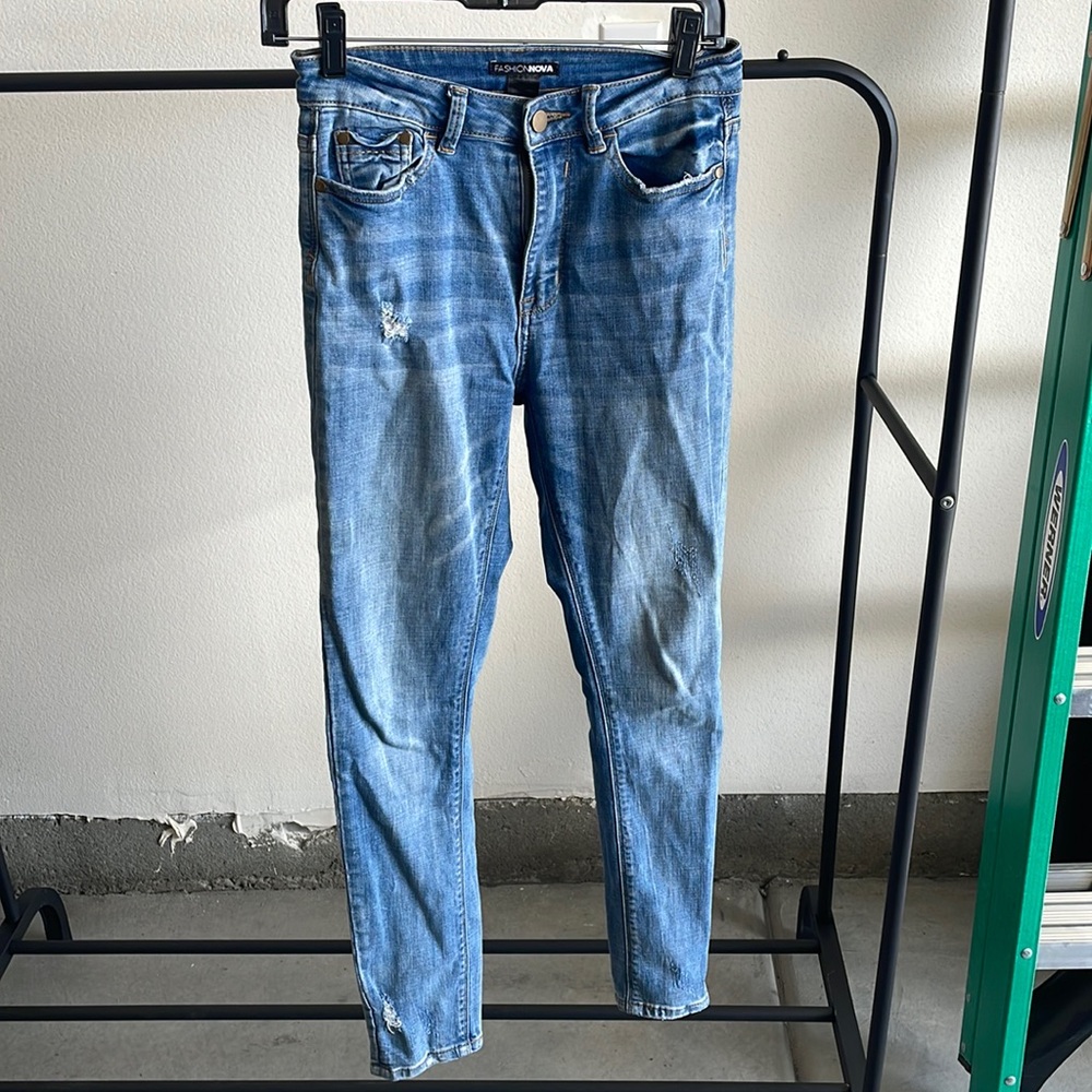 Fashion Nova jeans. Size 2